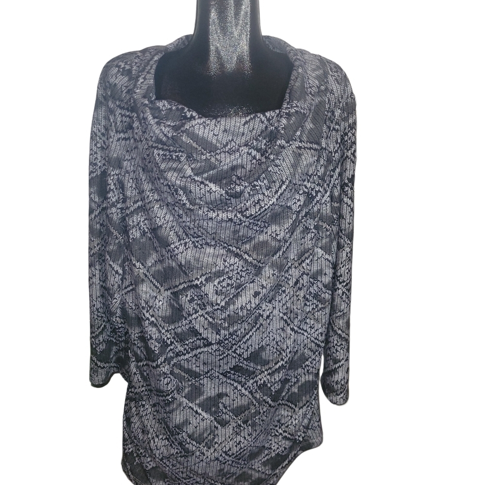 View by Walter Baker Black and Grey Cowl Neckline Tunic Size 2X
